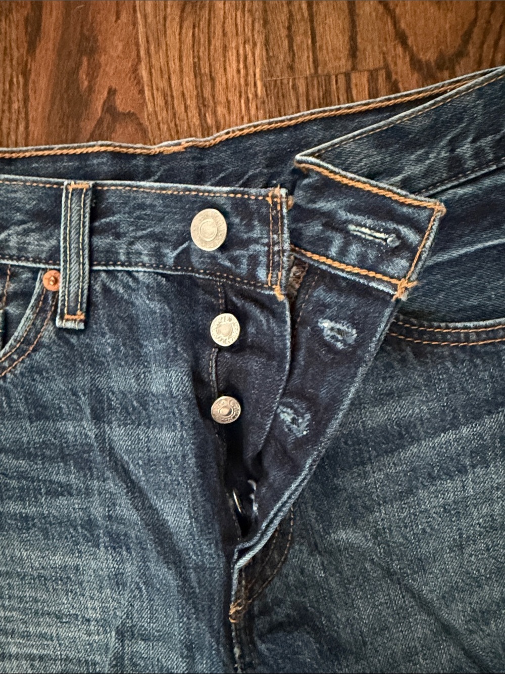 Levi’s Women’s Dark Blue Denim Cutoff Shorts with Frayed Hem - Picture 5 of 6